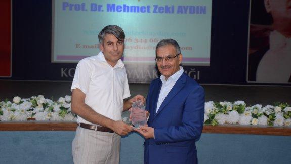 Prof.Dr.Mehmet Zeki AYDIN Tarafından Değerler Eğitimi Seminer Verildi