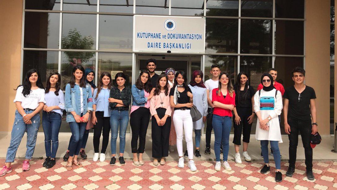 Şehit Şenay Aybüke Yalçın Anadolu Lisesi Öğrencileri Batman Üniversitesini Ziyaret Ettiler